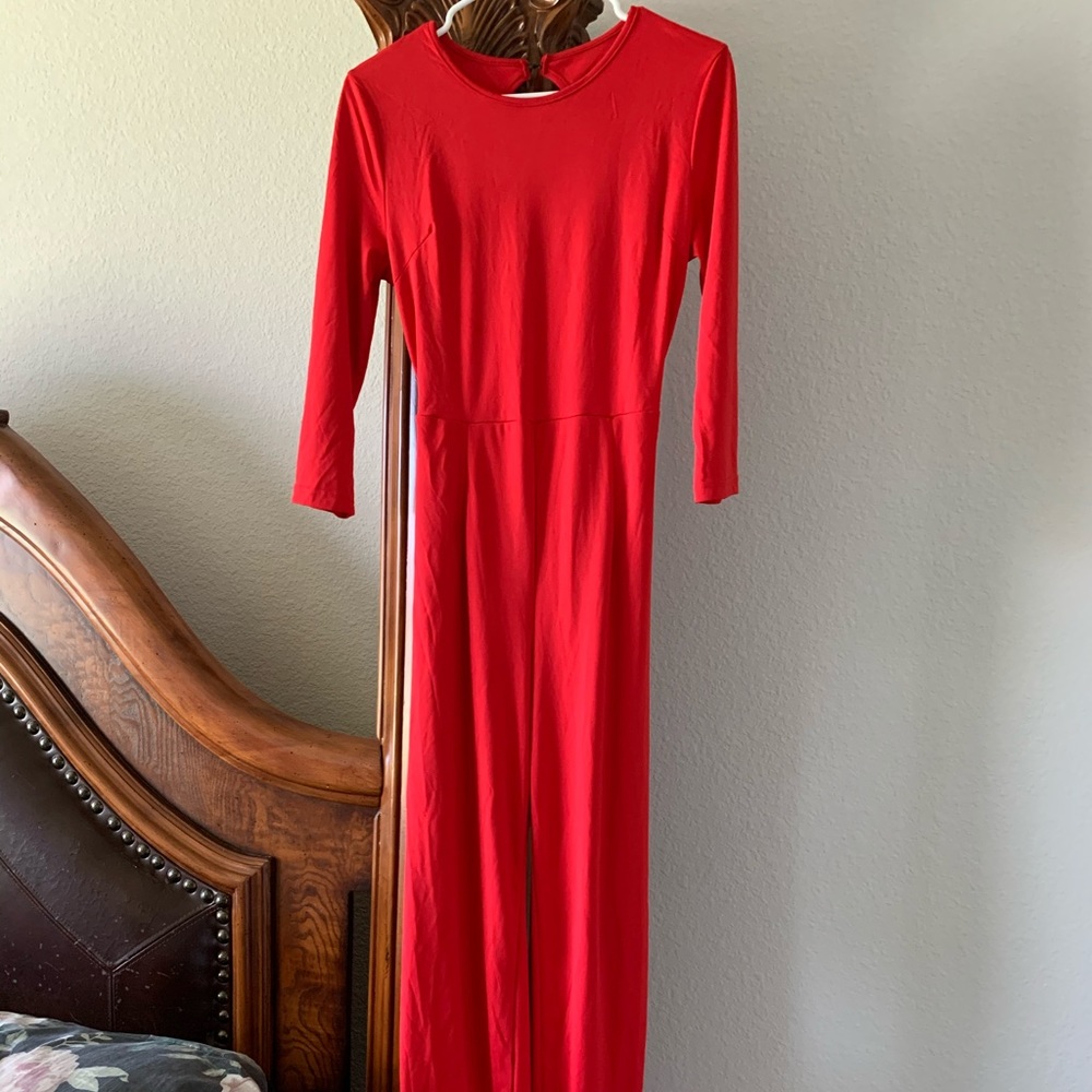 Red Hot pant suit. Quarter sleeves back out.